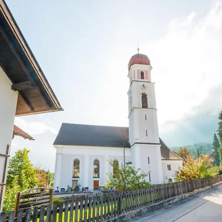 Welcoming Apartment In Sautens With Terrace And Garden 索滕斯