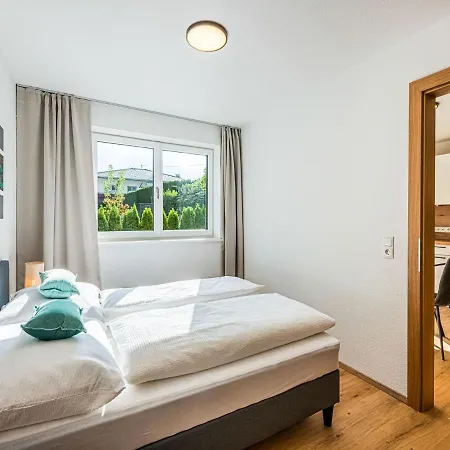 Welcoming Apartment In Sautens With Terrace And Garden 公寓 *